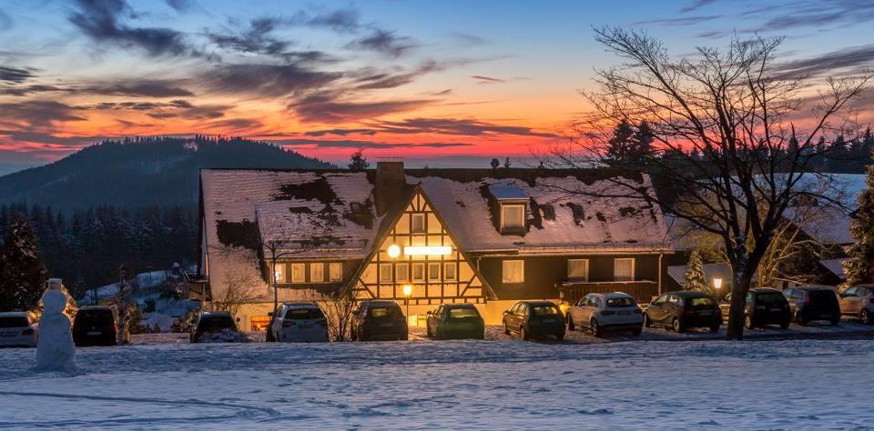 Berghotel Lenneplaetze Winterberg Eksteriør billede
