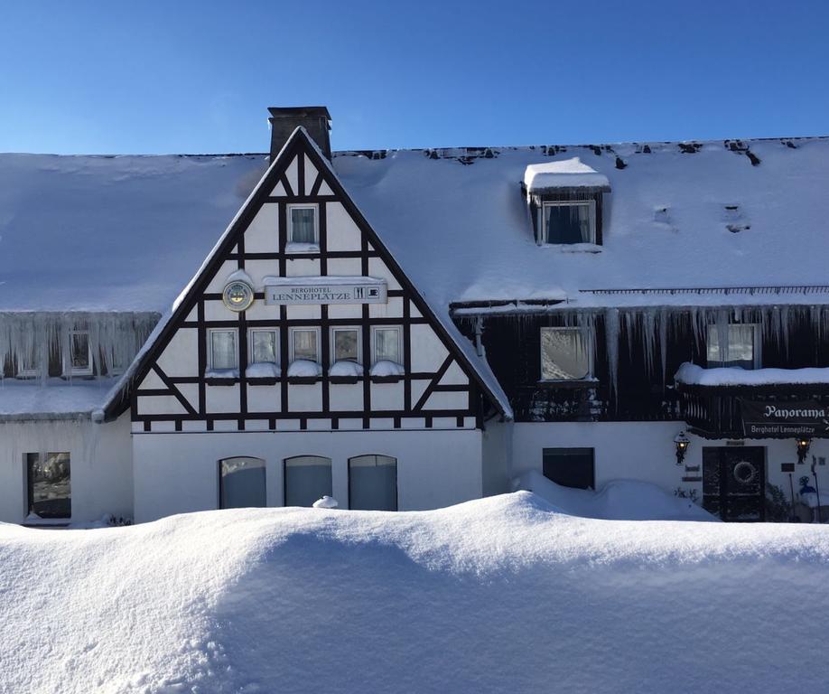 Berghotel Lenneplaetze Winterberg Eksteriør billede